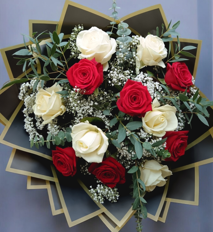 12 white and red roses bouquet