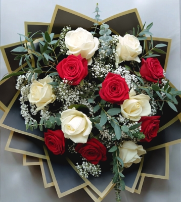 12 white and red roses bouquet